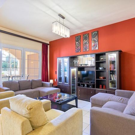 Colonial Family Apartment #4 Ground Floor ฟาลิรากี ภายนอก รูปภาพ