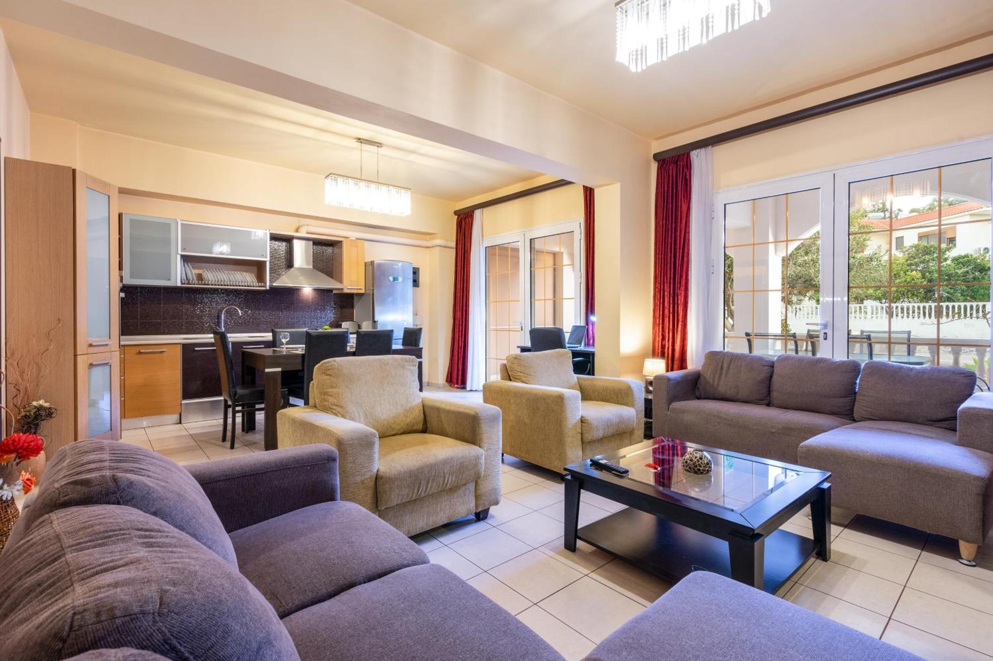 Colonial Family Apartment #4 Ground Floor ฟาลิรากี ภายนอก รูปภาพ