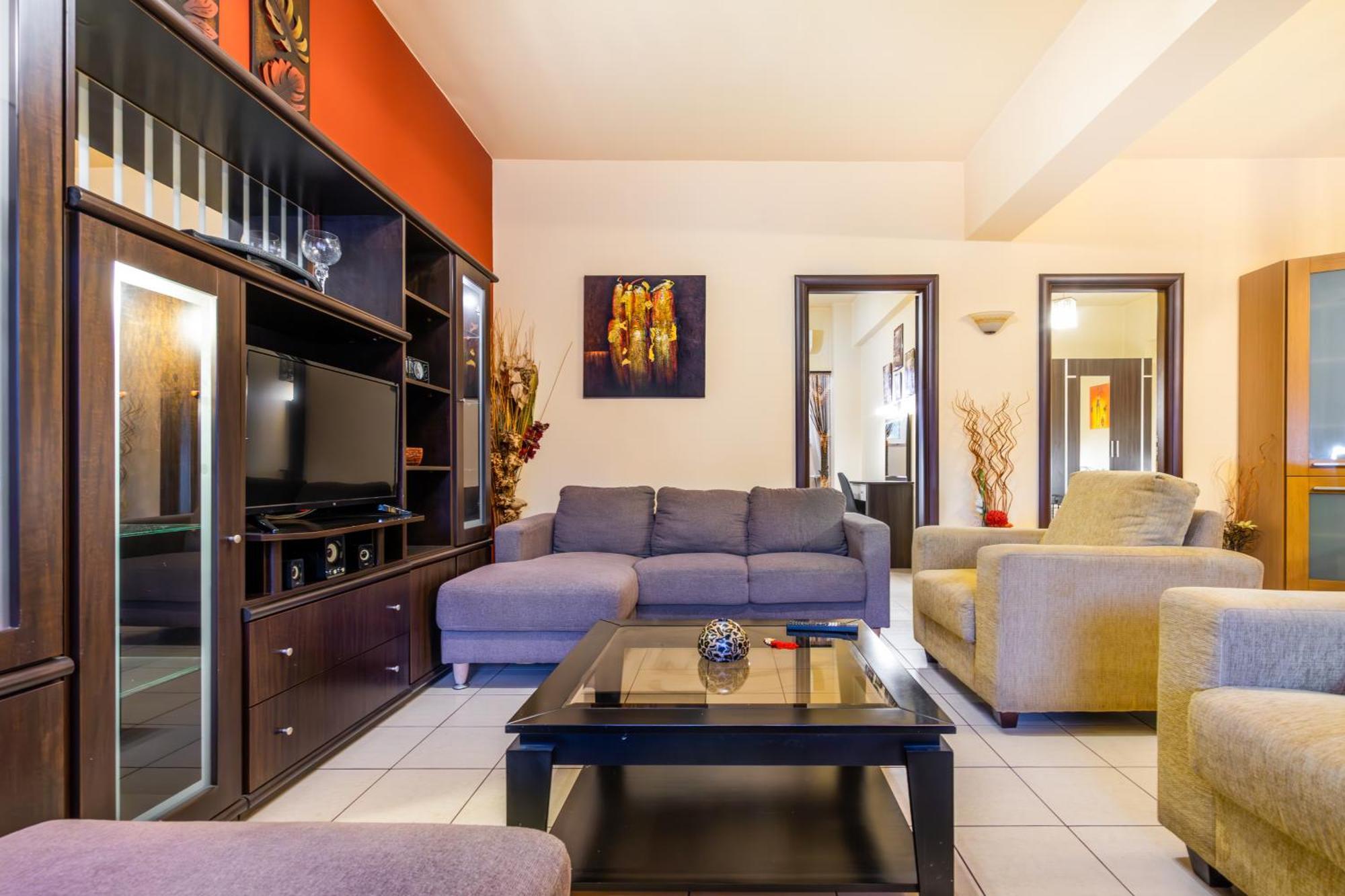 Colonial Family Apartment #4 Ground Floor ฟาลิรากี ภายนอก รูปภาพ