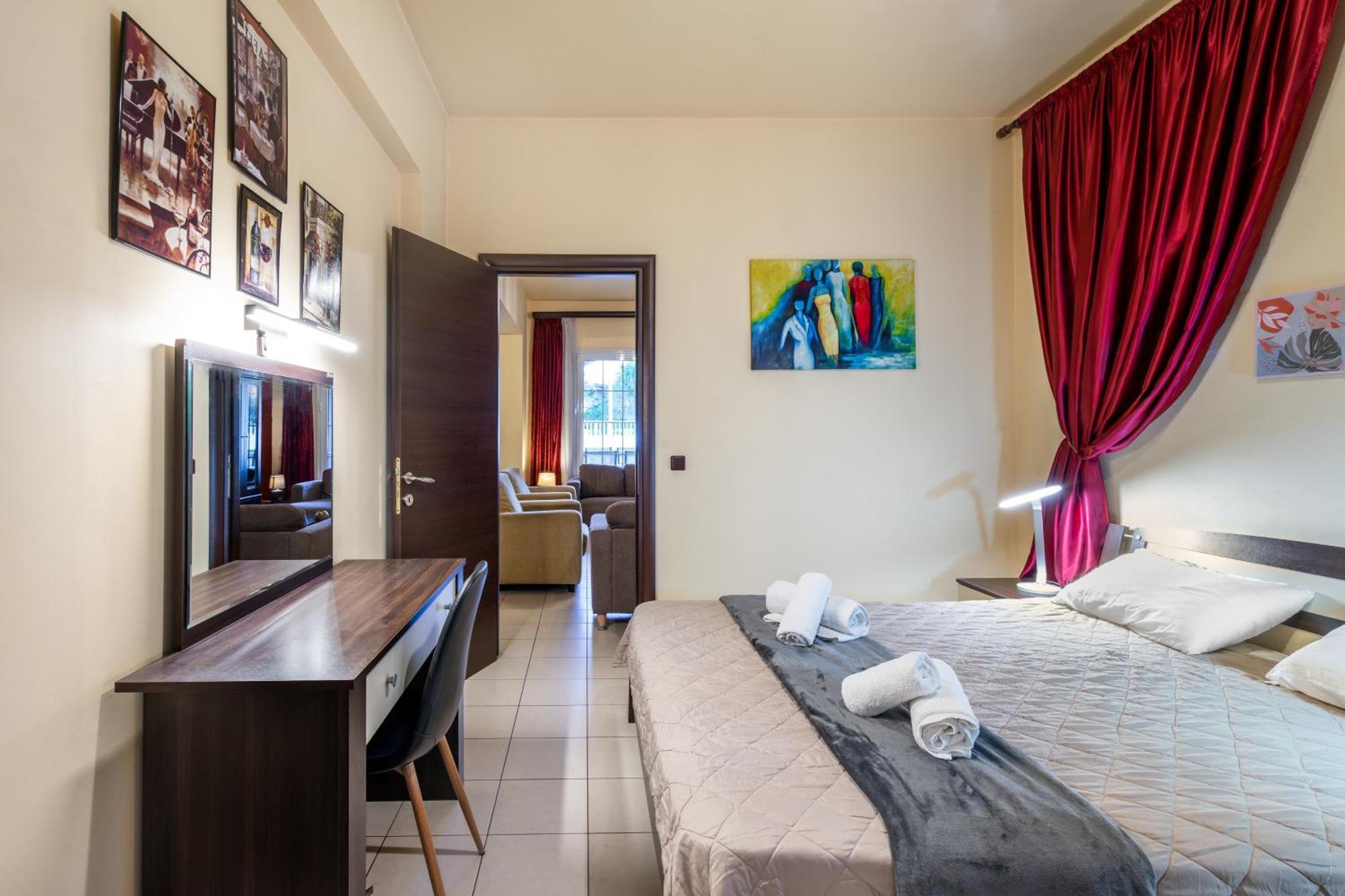 Colonial Family Apartment #4 Ground Floor ฟาลิรากี ภายนอก รูปภาพ
